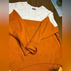 Stunning cashmere Vince Camuto brown and gray oversized sweater. NWOT. Sz. XL.